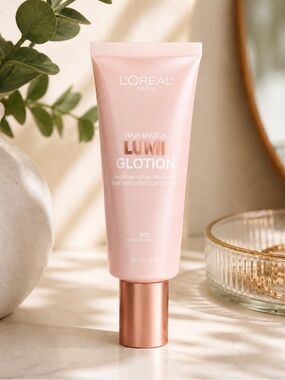 L'Oreal Lumi Glotion Natural Glow Enhancer Soft Pink 901